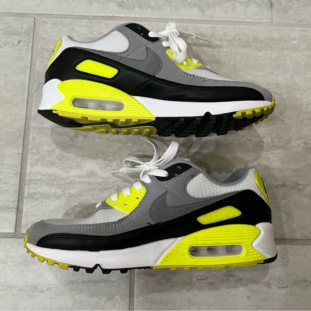 ❌❌ SOLD Nike Air Max 90 OG Volt